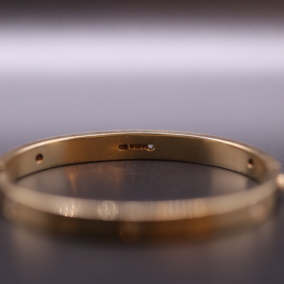 Yellow Gold Diamond Screw Bracelet - Picture 6 of 10